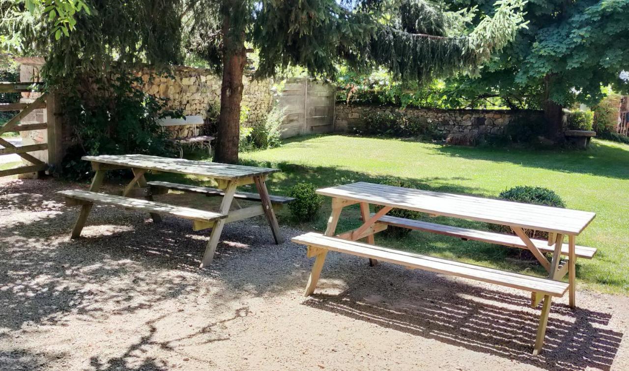 Suites De Campagne Les Eydieux, Petits Dejeuners Inclus Saint-Angel  Extérieur photo