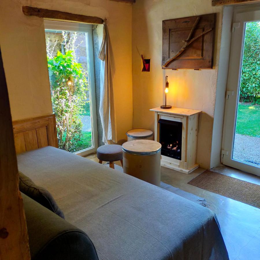 Suites De Campagne Les Eydieux, Petits Dejeuners Inclus Saint-Angel  Extérieur photo