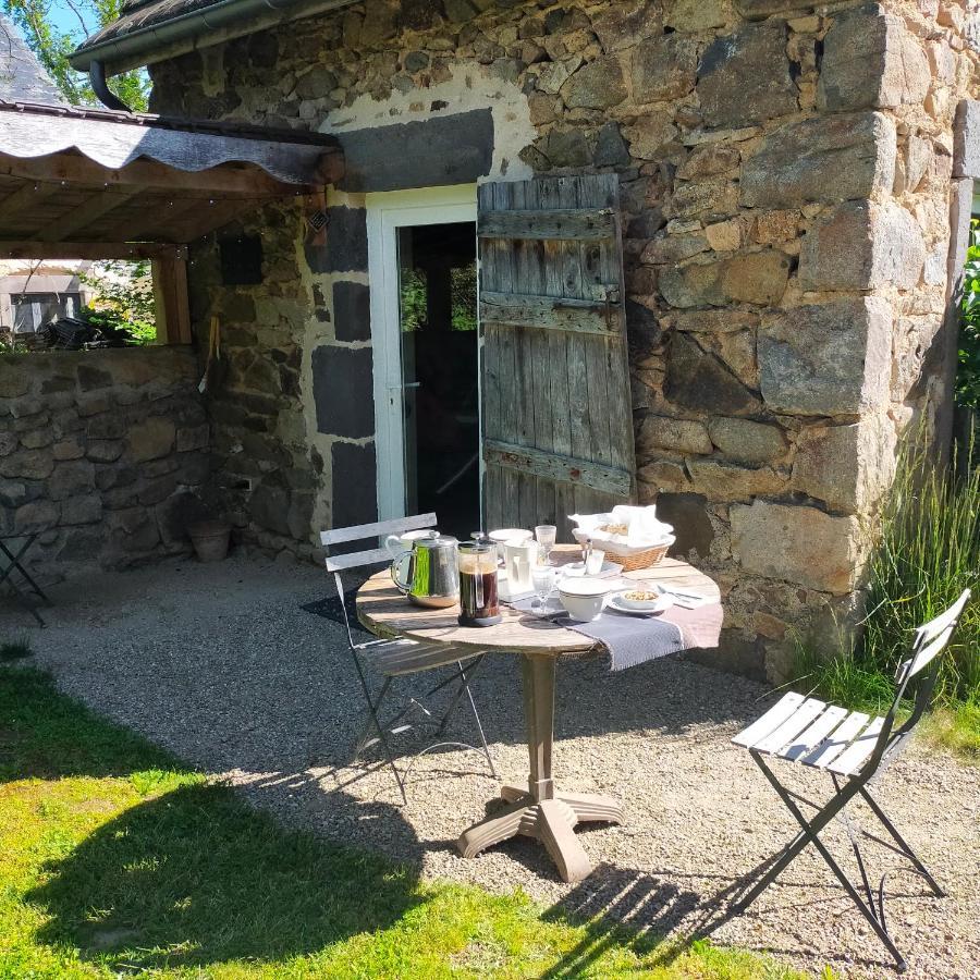 Suites De Campagne Les Eydieux, Petits Dejeuners Inclus Saint-Angel  Extérieur photo