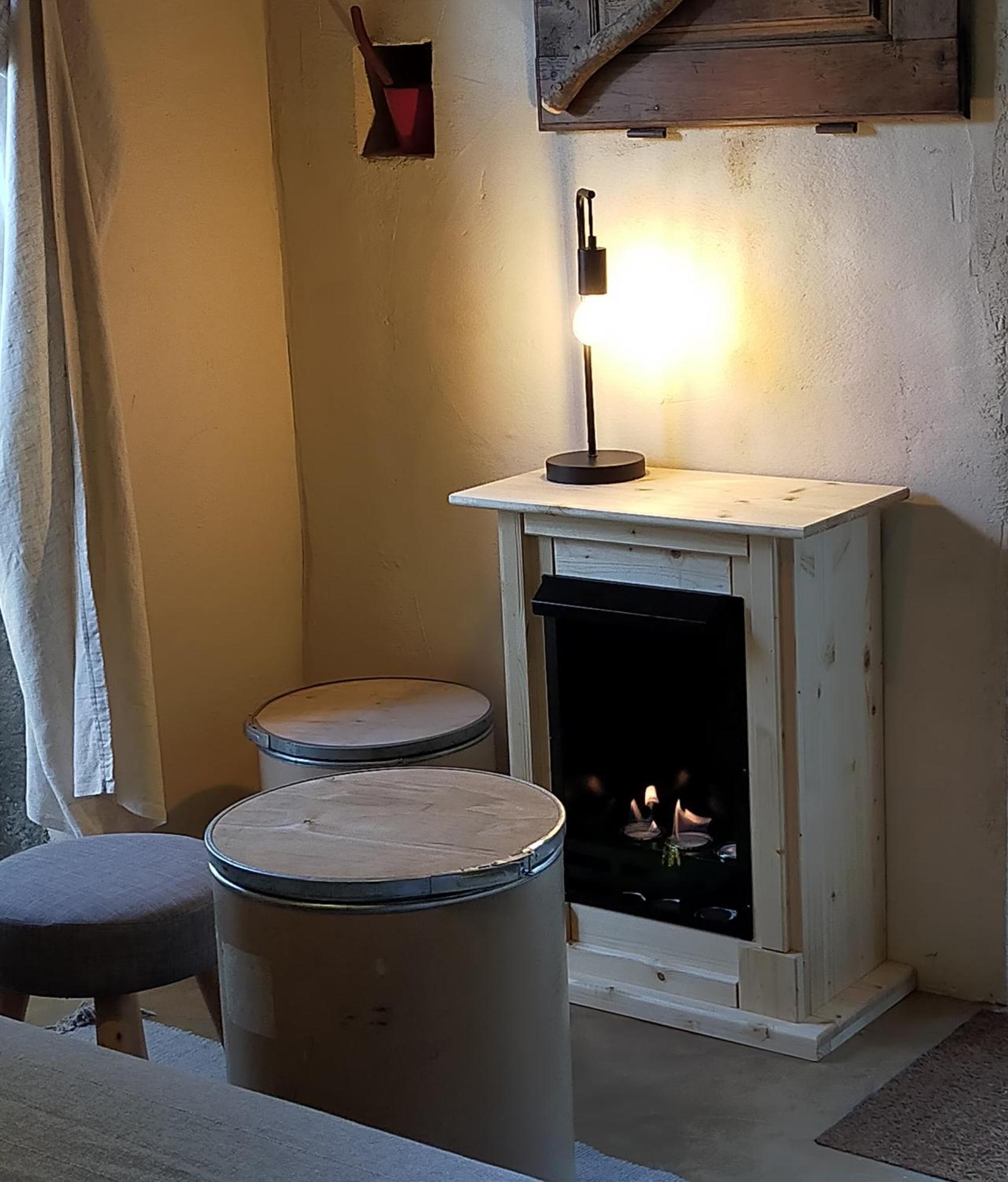 Suites De Campagne Les Eydieux, Petits Dejeuners Inclus Saint-Angel  Extérieur photo